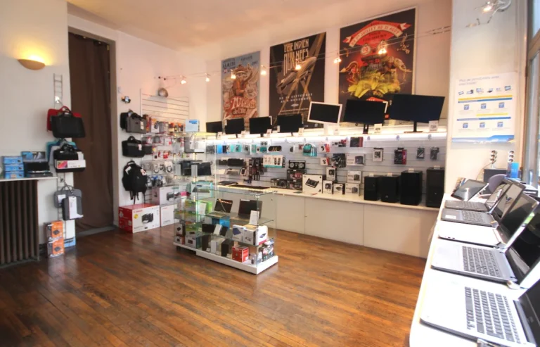 vente de matériel informatique place viarme à Nantes